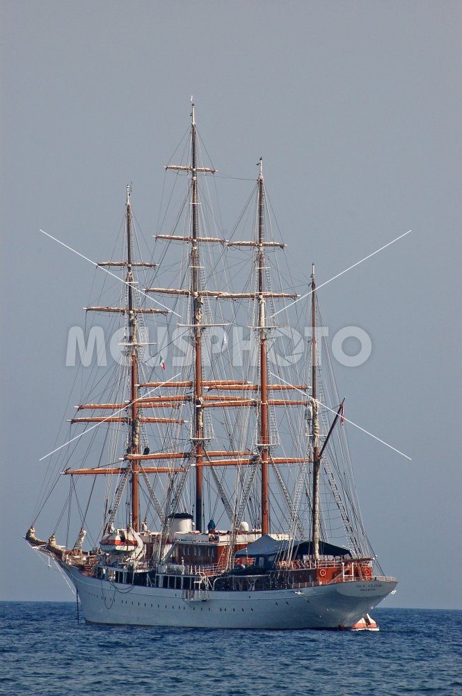 Sailing ship - MeusPhoto